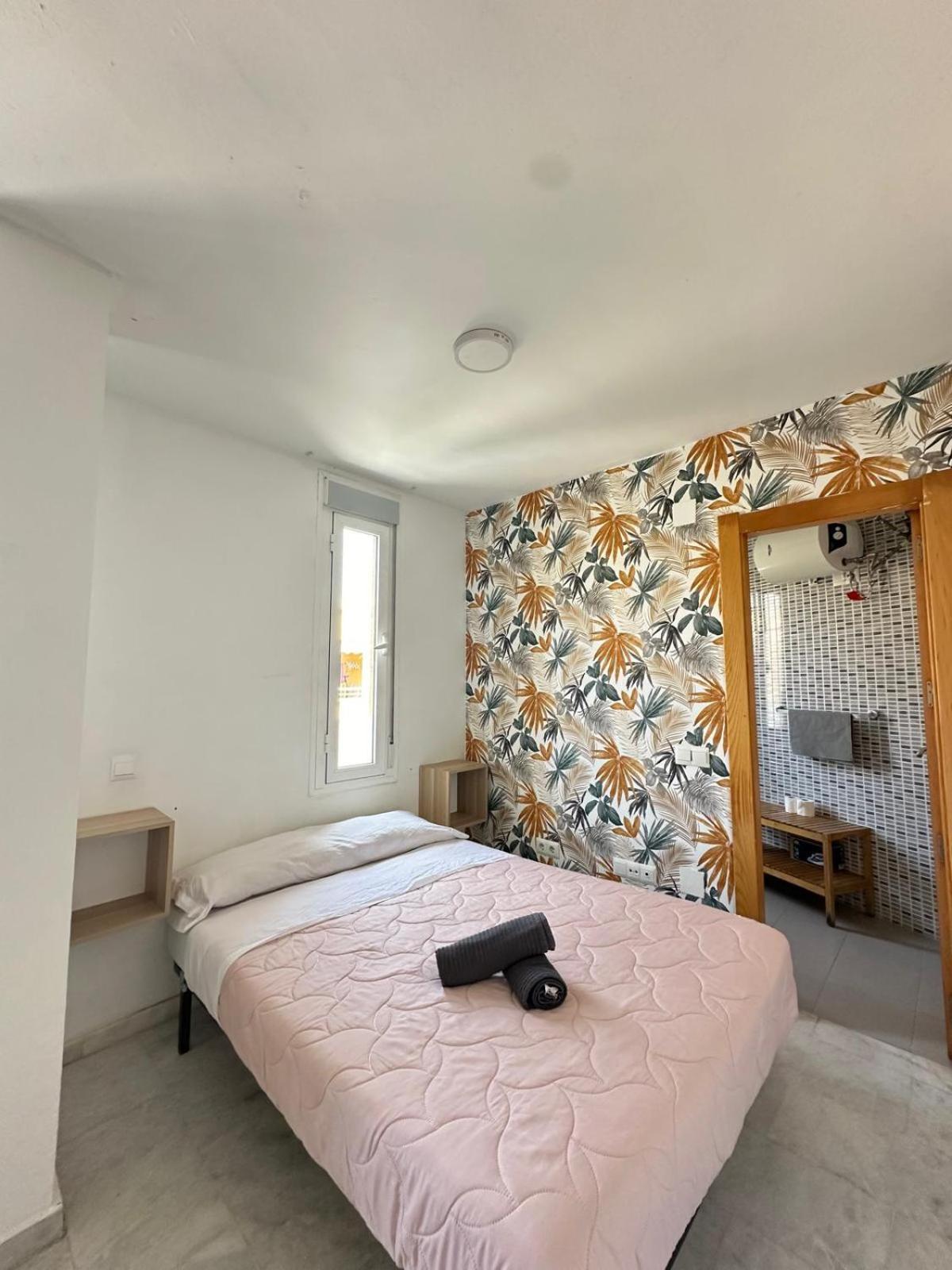 Apartamentos Playa Huelin Malaga Zewnętrze zdjęcie